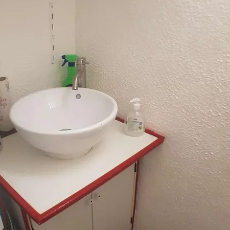 招待所 Anthony 3*